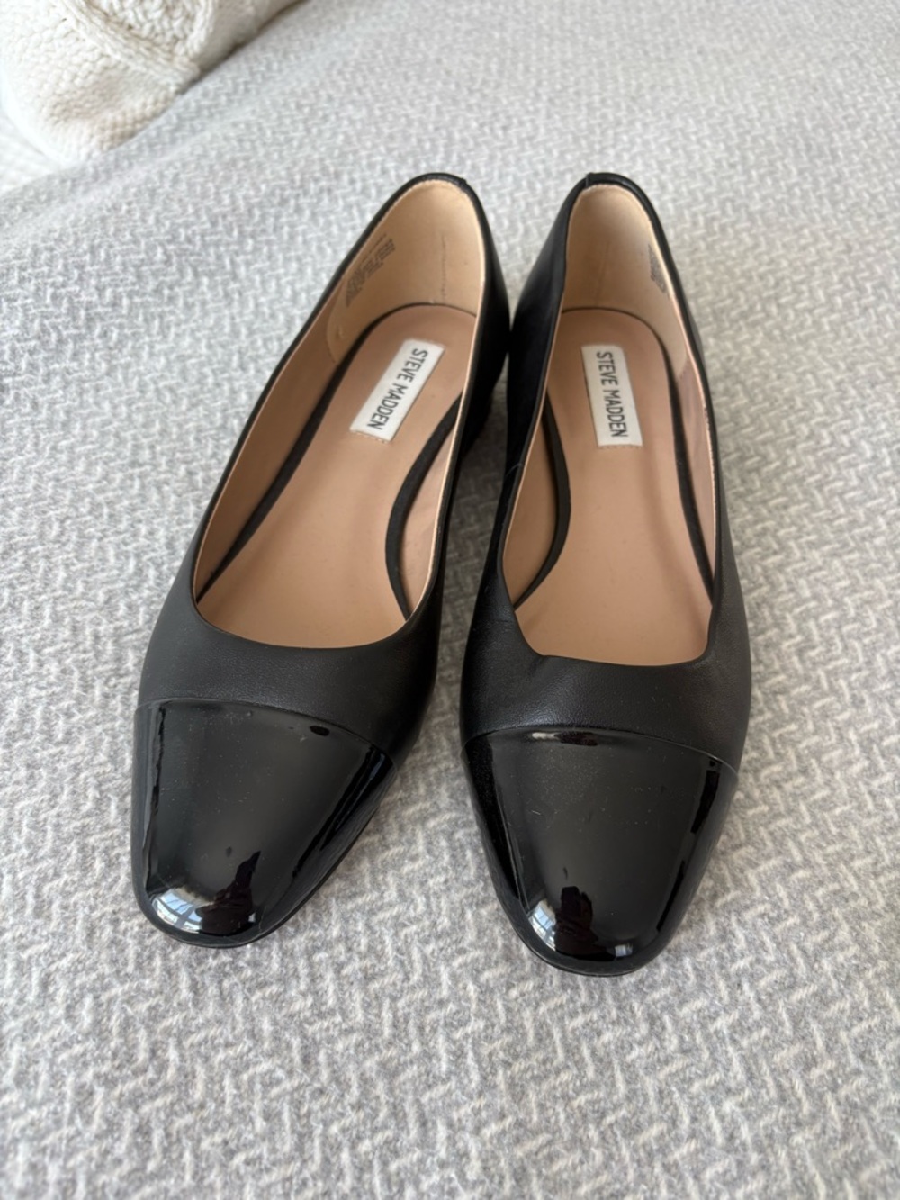 Steve Madden Black Cap-Toe Ballet Flats